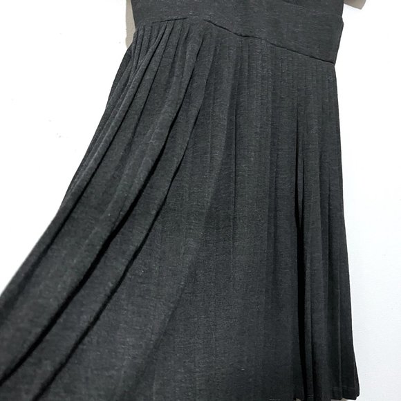 Simply Vera Gray Soft Knit Wrap Empire Short Sleeve Dress - Picture 8 of 11